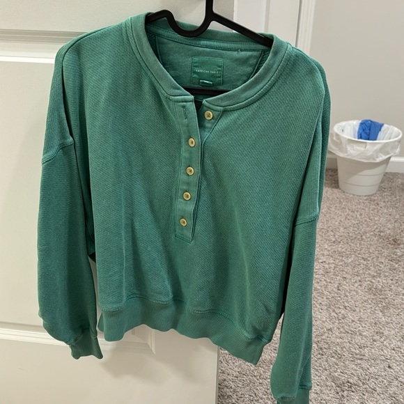 American Eagle Green Long Sleeve tee - Picture 1 of 1